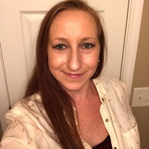 Meet your Posher, Cynthia